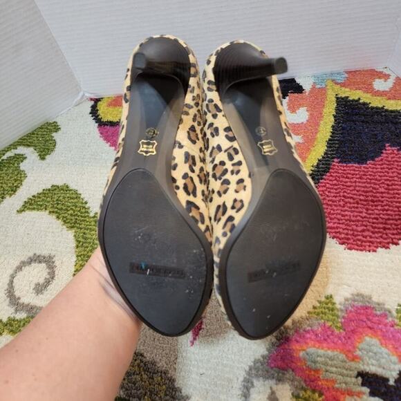 Liz Claiborne round toe leather leopard stiletto heels size 9 new - Picture 7 of 10